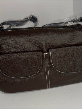Maxx New York Dark Brown Leather Shoulder bag with Contrast Stitching